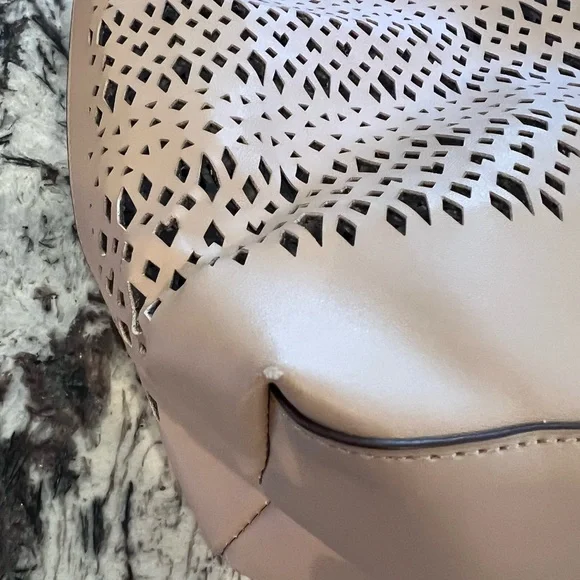 Stella & Dot Avalon tote - Picture 5 of 6